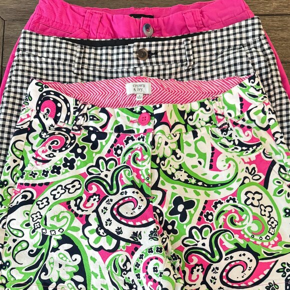 Bundle of three pairs women's 5 inch shorts with pockets from various brands - Picture 1 of 3